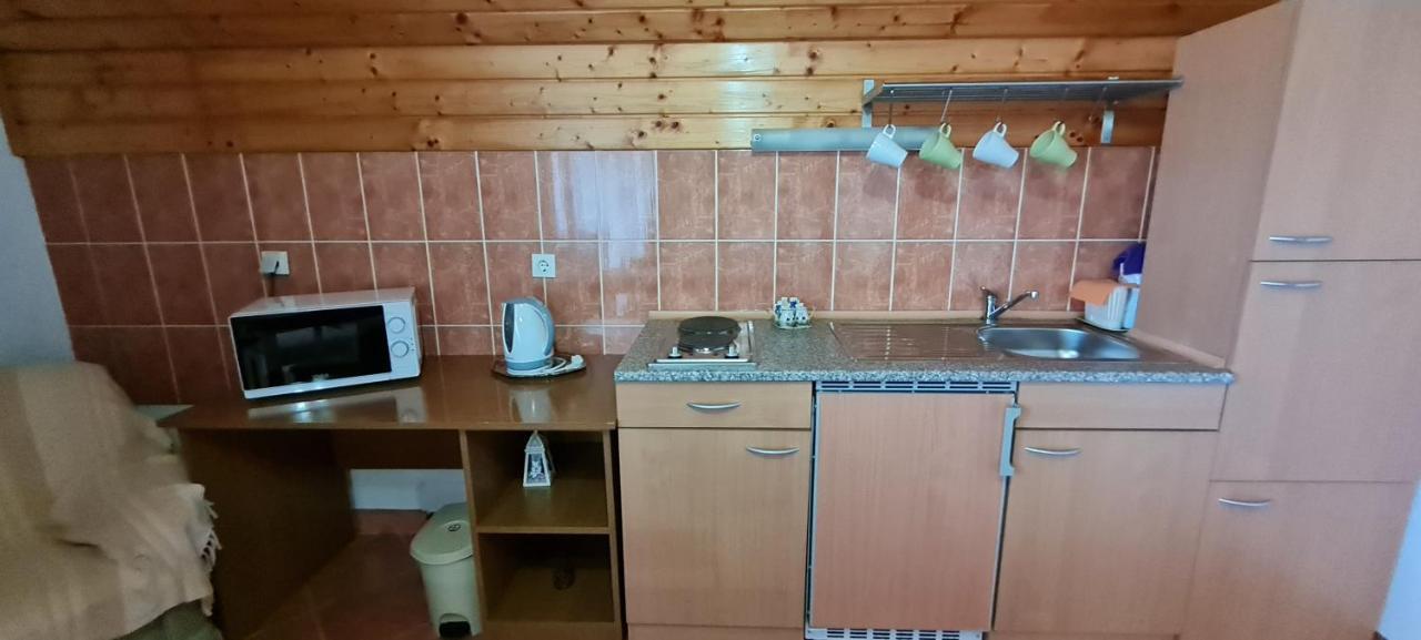 Apartment Nina ドレツニック・グラード エクステリア 写真